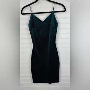 Misty Rose women’s sparkly green velvet pullover spaghetti strap dress. Size S